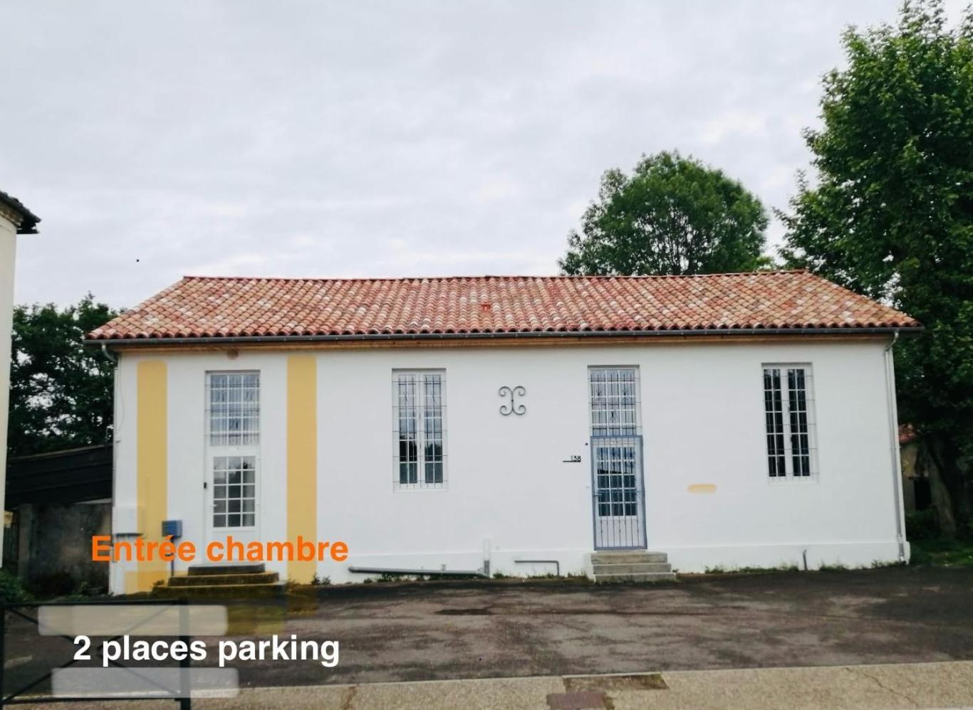 Chambre Dans Ancienne Ecole Cazeres-sur-l'Adour Luaran gambar